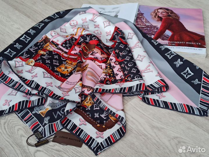 Платок розовый LV шелк ручной край 3цв