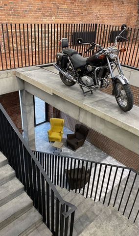 Лофт у метро с высокими потолками