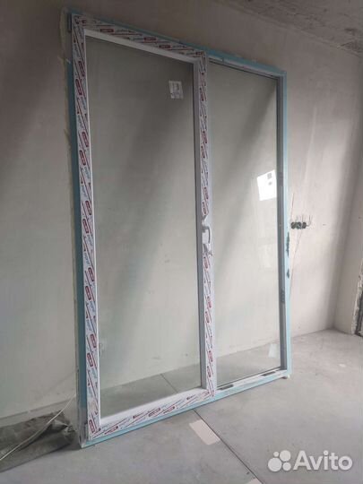 Распашные балконные двери