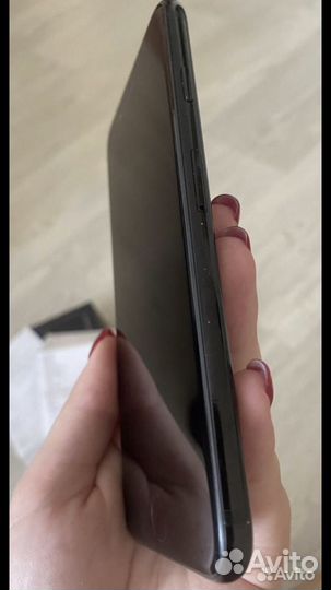 Телефон iPhone 7