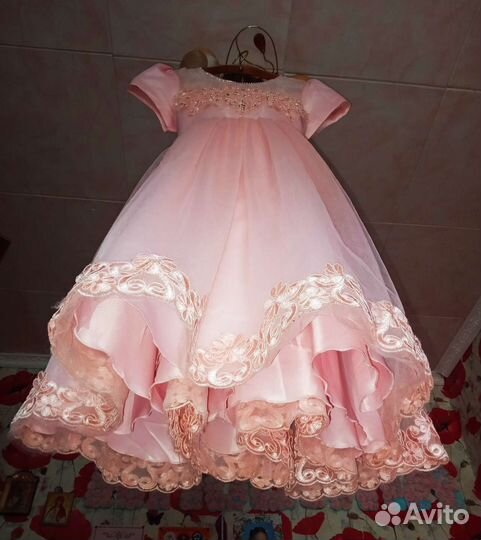 Шикарное платье для девочки