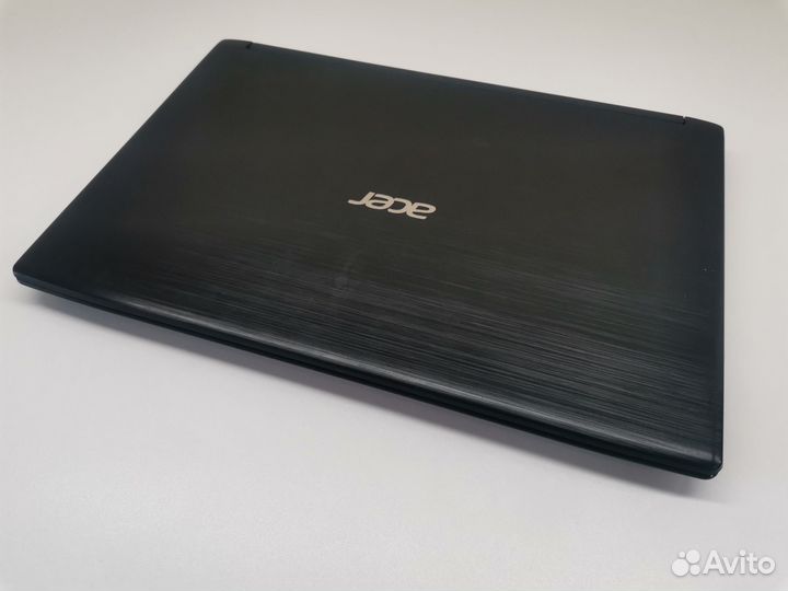 Acer 315-Ryzen 3-2200U/ Radeon 535(2Gb) / SSD/ 8 G