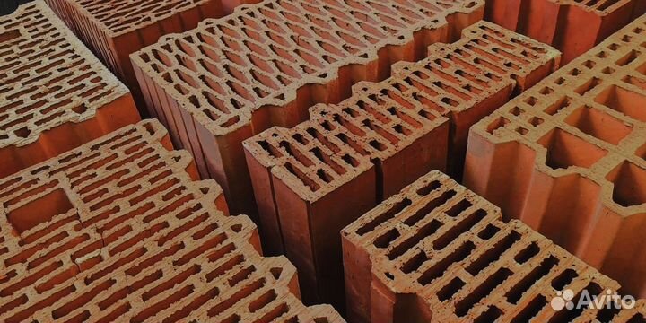 Прочный керамический кирпич