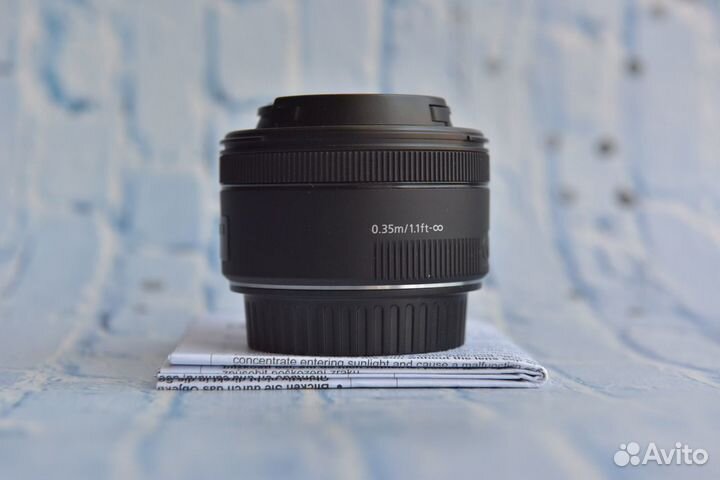 Canon EF 50mm f/1.8 STM