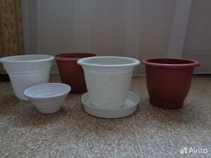 Цветочные горшки, кашпо,поддоны