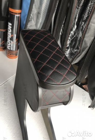 Подлокотник renault logan ромб