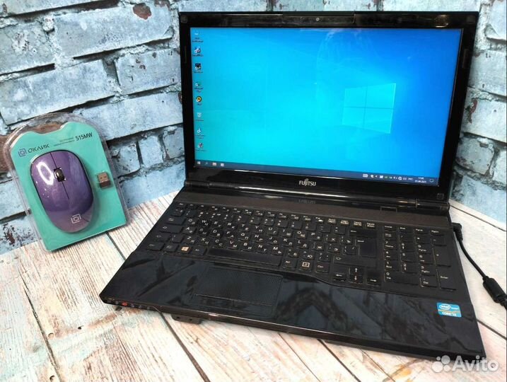 Игровой Fujitsu на i3-3110m/ GT 620M/ RAM 8/ SSD