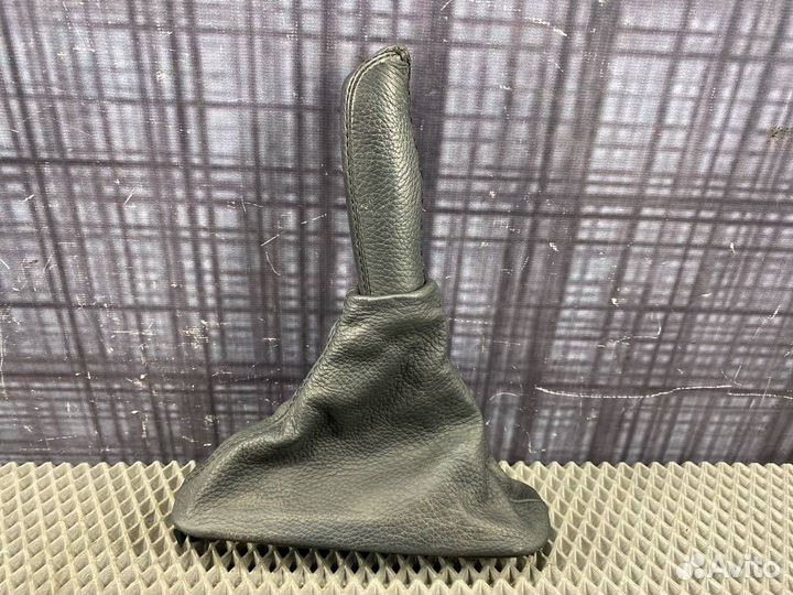 Кожух рычага ручного тормоза Bmw X5 E53 M54 2004