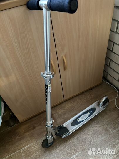 Самокат детский Razor Lite Up