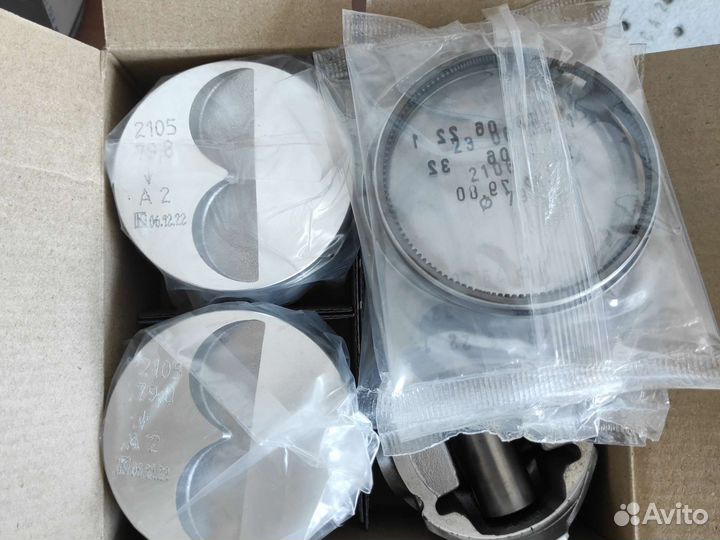 Поршень на 2105