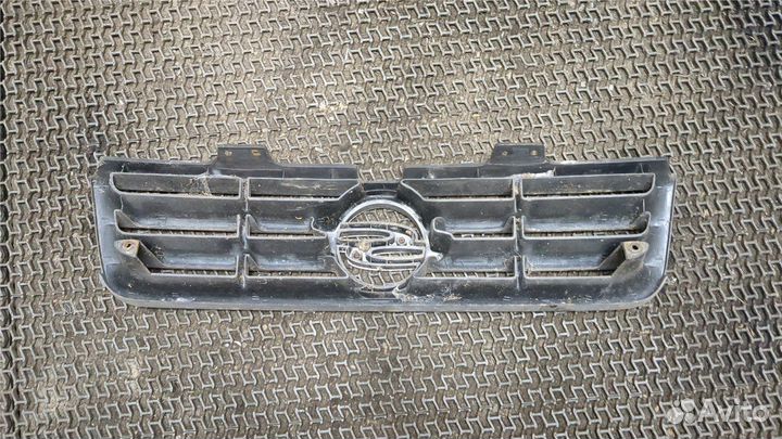 Решетка радиатора SsangYong Musso, 1998