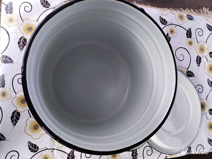 Баки, кастрюли, ведра эмалированные