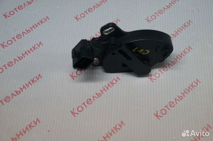 Nissan 31918-8E000 Переключатель селектора CVT MCV