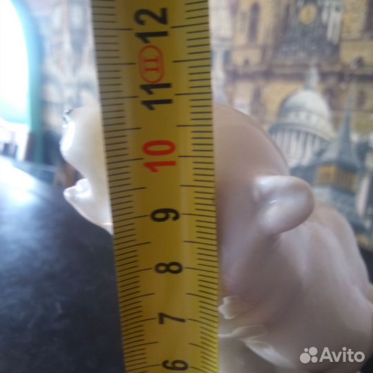 Статуэтка белый медведь