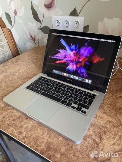 Macbook pro 13 mid 2010