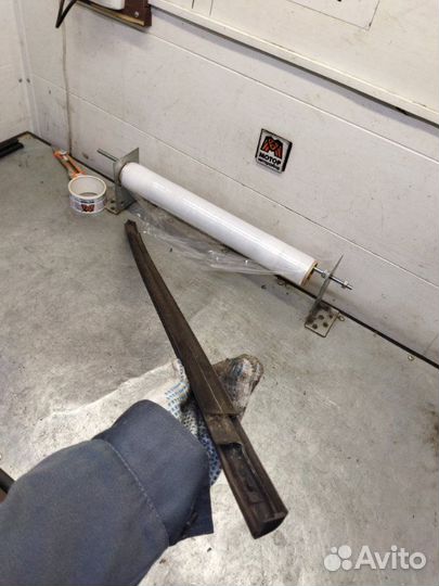 Накладка стекла задняя левая Ford Focus 3 хэтчбек