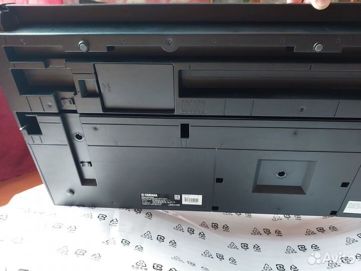 Синтезатор Yamaha PSR-E463 состояние нового