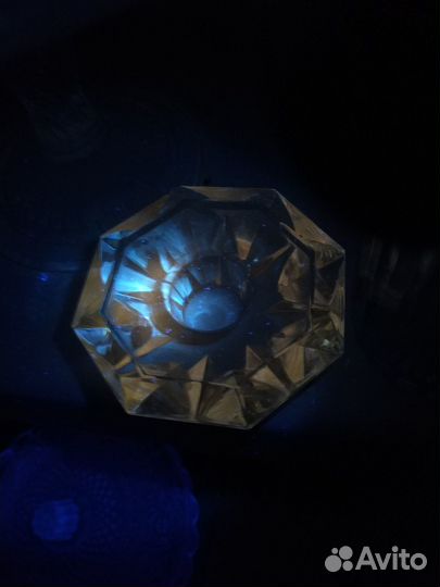 Вазы и другое старинное стекло