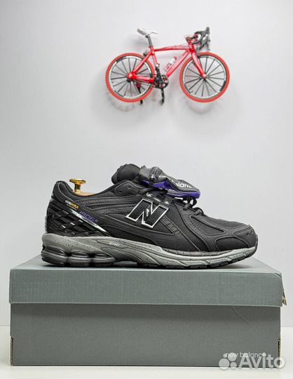 Мужские кроссовки New Balance 1906R