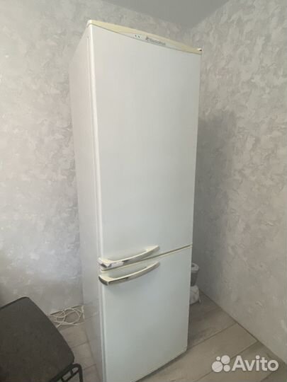 Продам холодильник бу