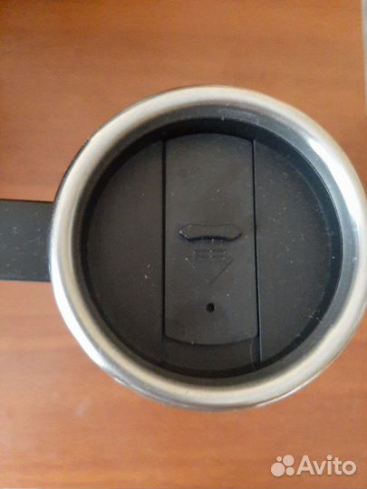 Значок метро, термокружка