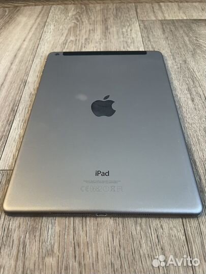iPad Air 128GB WiFi + LTE A1475
