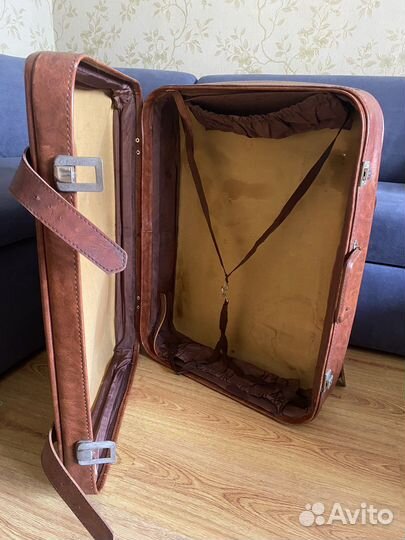 Чемоданы времен СССР