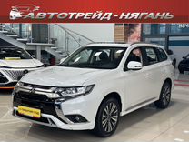 Mitsubishi Outlander 2.0 CVT, 2022, 8 км, с пробегом, цена 3 199 000 руб.