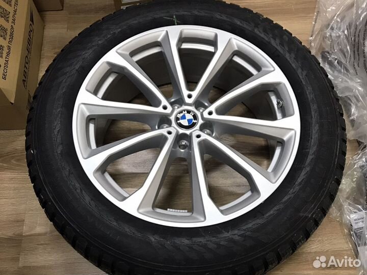 R20 Nokian Tyres Hakkapeliitta 9 SUV 255/55, PCD 5x112 DIA 66.6