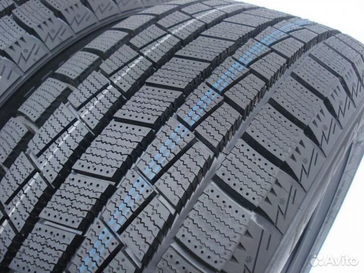 Foman Polar Bear W705 245/45 R18