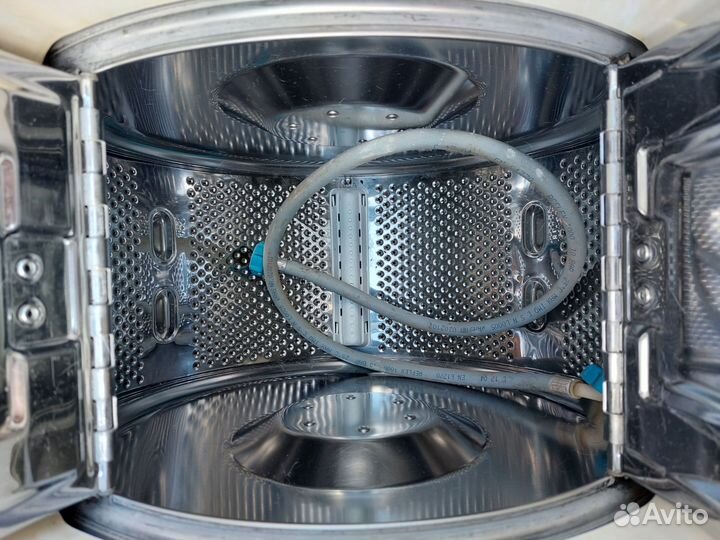 Стиральная машина с вертикальной загрузкой