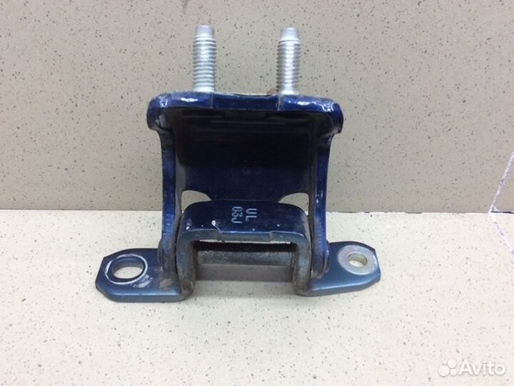 Петля двери задней левая Suzuki Sx4 седан M16A