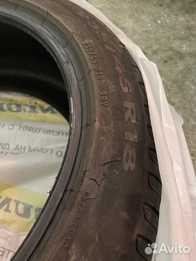 Pirelli Cinturato P7 235/45 R18 98V