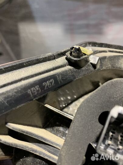 Задний правый фонарь volkswagen passat b8