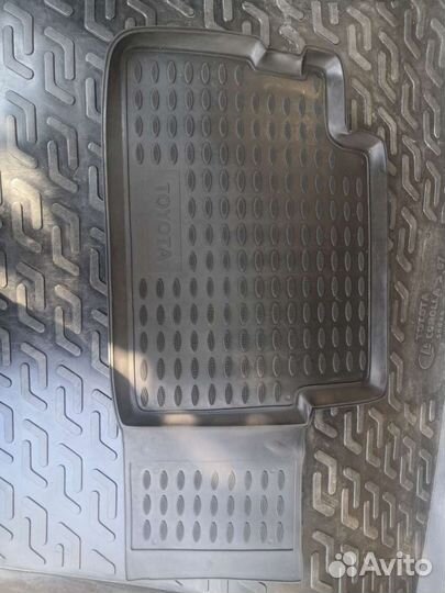 Автомобильные коврики toyota corolla