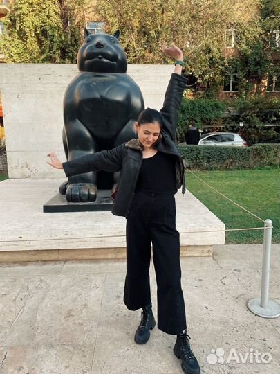 Брюки палаццо с защипами черные Massimo Dutti