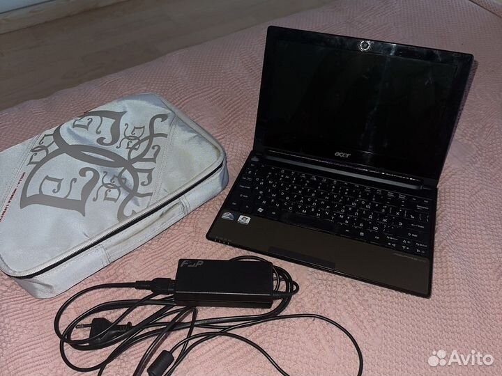 Нетбук acer Aspire one