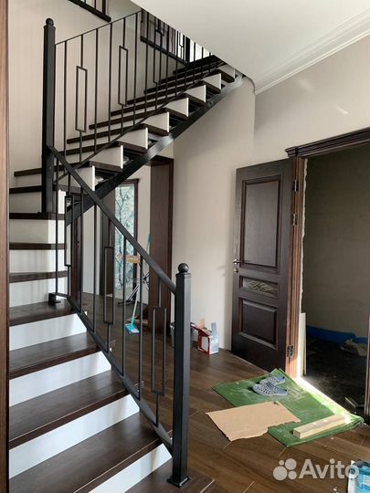 Лестница металлическая в дом