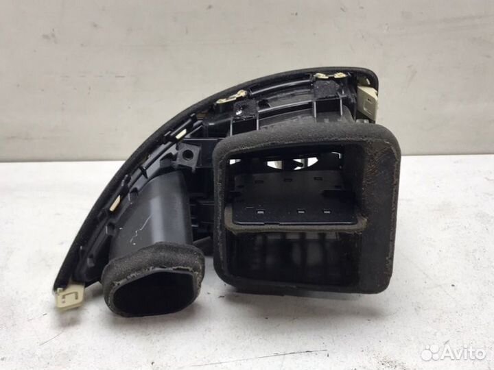 Дефлектор воздушный левый Infinity Qx80 Z62 2015