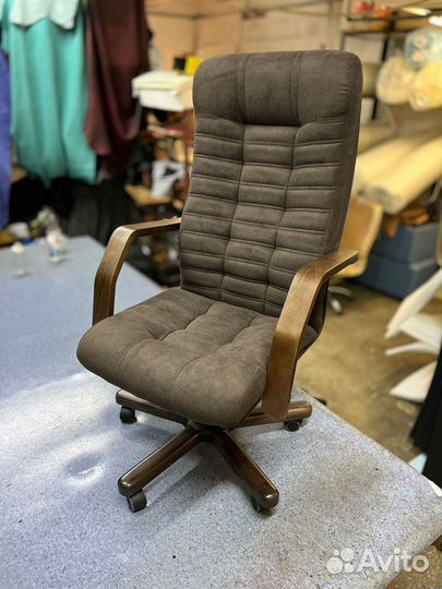Кресло руководителя компьютерное