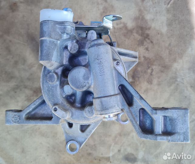 Компрессор кондиционера Subaru Forester