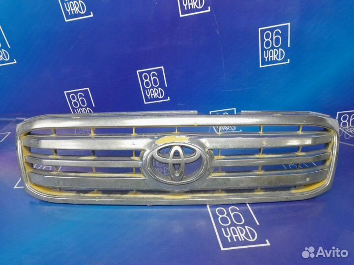 Решетка радиатора Toyota Land Cruiser UZJ100
