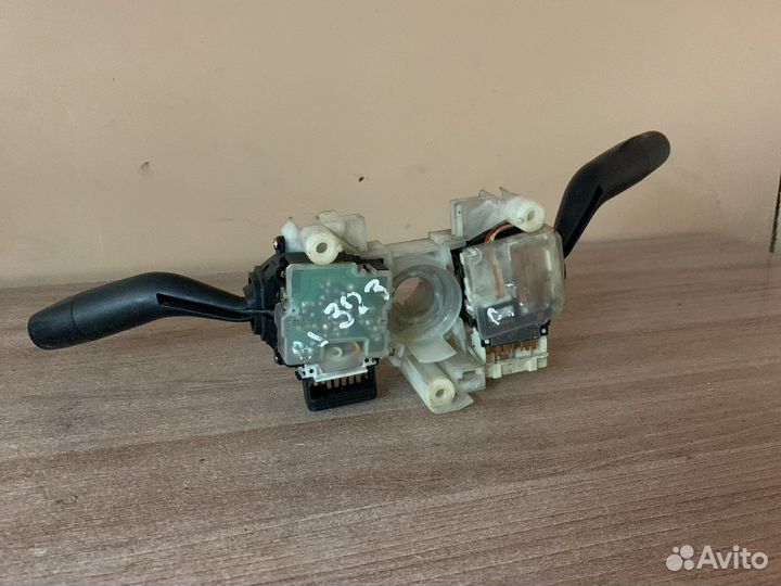 Переключатель подрулевой Мазда 323 BJ
