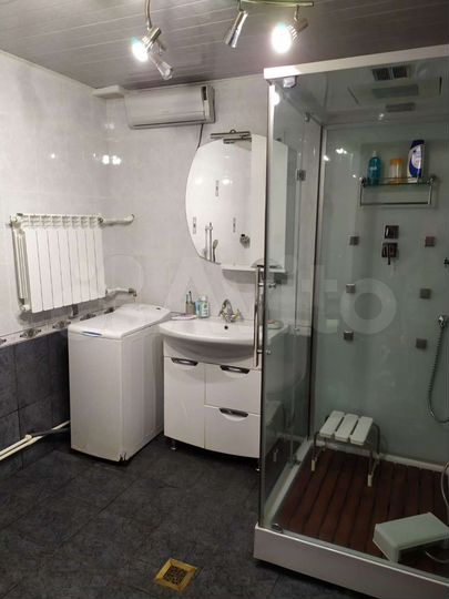 Дом 200 м² на участке 6 сот.