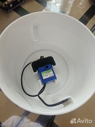 Фонтан поилка для кошек