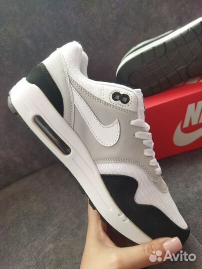 Кроссовки nike air max 1