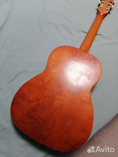 Классическая гитара kremona