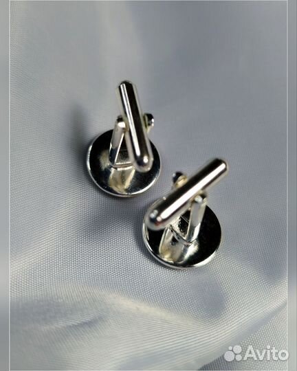 Рельефные запонки. Радужные искры