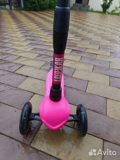 Трёхколёсный детский самокат