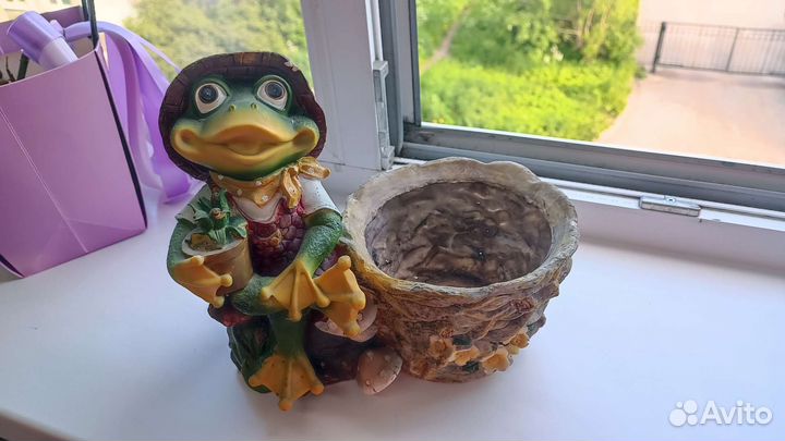 Кашпо горшок для цветов